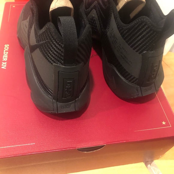 lebron - Picture 3 of 6